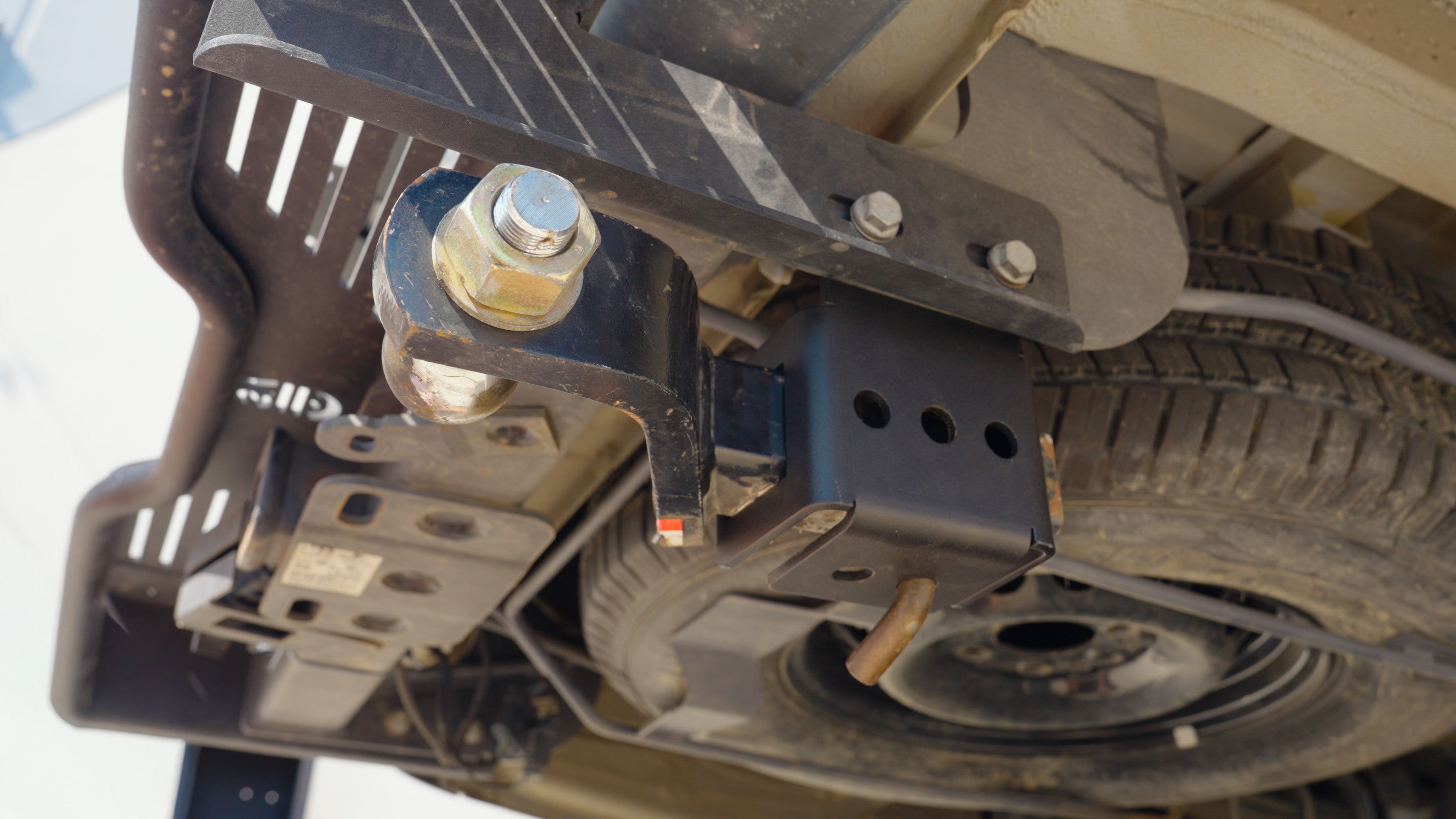 SV Hidden Hitch Holder